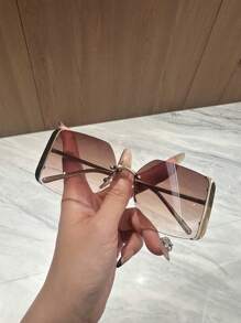 1 par de gafas de mujer con borde sin montura, apropiado para playa, vacaciones y decoración diaria