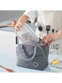 1 件便携式大容量保温午餐袋，适合日常使用