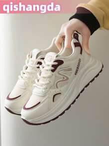 qishangda [Qishangda] Zapatillas deportivas gruesas y ligeras para mujer para uso diario, zapatillas deportivas blancas con suela gruesa, nuevos zapatos de plataforma de moda versátiles para primavera/otoño 2025, zapatillas deportivas casuales y ligeras que aumentan la altura para mujeres FD52484931