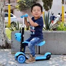 Patin Diablo Scooter Montable Con 3 Ruedas Y Luces Led en las Llantas De Catarina Azul, Scooter convertible, excelente opción para su pequeño ya que puede ser adaptable a la edad, - Es ajustable conforme tu pequeño crece, - Canastilla al frente de Gusanito o Catarina, , - Mangos suaves , - Piso antiderrapante con estrellas en círculos - Azul - Ver 5