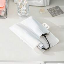 1Pack Silicone Heat Resistant Mat Pouch For Hair Straightener, Curling Iron, Flat Iron And Hot Hair Tools White
