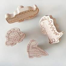 Cartoon-Style Solid Wood Hooks That Can Have Names Customized On Them. They Are Extremely Convenient As They Are No-Drill And Can Be Mounted On The Wall. They Are Especially Suitable For Being Used As Door Handles For Children's Drawers And Cabinets, And They Are Truly A Must-Have For Organizing Clothes And Hats.