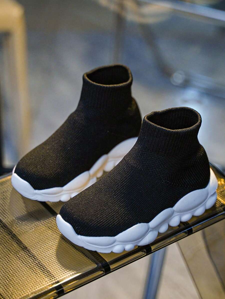 Kids Lightweight Breathable Knitted Sport Shoes, Practical And Multifunctional - Black - View 1