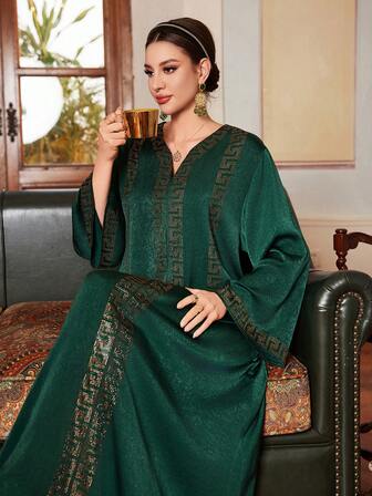 Hochwertiges Elegantes Damen Abendkleid mit Stickerei, Luxuriöses Arabisches Kleid, Zurückhaltend