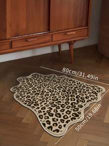 1 pieza Alfombra de terciopelo con estampado de leopardo, alfombra artificial, alfombra con estampado de leopardo falso, alfombra con estampado animal, linda alfombra de leopardo falso, adecuada para áreas pequeñas como oficina/debajo del escritorio/dormitorio/baño/cocina, nuevo producto de primavera, perfecto para Pascua, Día de San Valentín y otras decoraciones festivas
