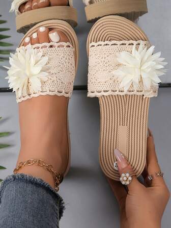 Women's Fashion Thick Bottom Woven Floral Slippers