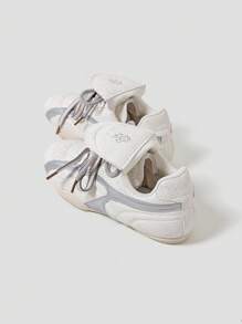 MASKERT 女士多功能时尚平底橡胶底休闲鞋，休闲鞋，日常搭配休闲鞋 - 銀色 - 查看 4