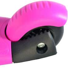 Patin Diablo Scooter Montable Con 3 Ruedas Y Luces Led en las Llantas De Catarina Fucsia, El scooter se puede convertir en carrito que puedes empujar y sin empujar, se convierte en patin y patineta. - Es ajustable conforme tu pequeño crece, - Canastilla al frente de Gusanito o Catarina, - Piso antiderrapante con estrellas en círculos - Rosa Fucsia - Ver 6