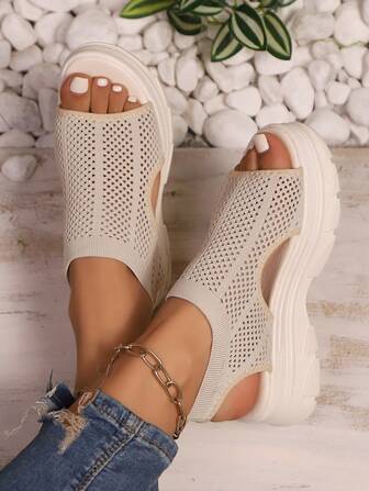 女士运动凉鞋，新款夏季户外拖鞋休闲软底平底仙女风学生沙滩鞋