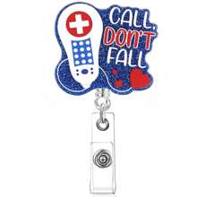 1pc Interesting Cartoon Ambulance With Retractable Badge, Creative Rotating Easy Clip Suitable For Doctors, Nurses, Daily Use, Bag Pendant, Badge, Gift
