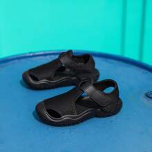 幼儿夏季凉鞋，带保护性脚趾套，透气软底防滑休闲幼儿园鞋，带可调节双钩环扣 - 黑色 - 查看 9