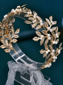 Delicate Golden Waist Accessory With Golden Handcrafted Flowers Leaves, Designed To Make The Bride Look Slim And Elegant, Adorned