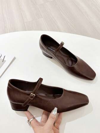 French Retro Style Commuter Mary Janes Dress Shoes For Women, Round Toe, Thick Heel, Strap Buckle Closure, Plus Size 41-43