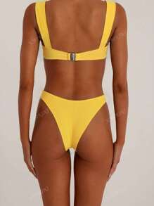 Nuovo bikini con decorazione in metallo a tinta unita, cinturino spesso, sexy schiena scoperta, costume da bagno alla moda estiva per donna, costume da bagno sexy a tinta unita con schiena scoperta