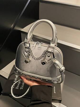 1 件时尚银色 PU 铆钉链条装饰贝壳包朋克风格迷你手提包，Y2K