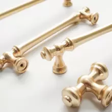 2pcs/4pcs Brushed Brass Cabinet Knobs, Golden Zinc Alloy Metal Handles For Kitchen Cupboards & Vanity Drawers, Durably Crafted For Home Renovation - Cabinet Hardware Pulls