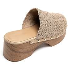 Sabots à talon plateforme effet bois avec détail tressé multicolore – Style bohème chic - Kaki - Voir 6