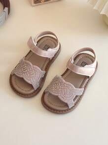 2025年夏季新款露趾亮片时尚海边沙滩平底凉鞋