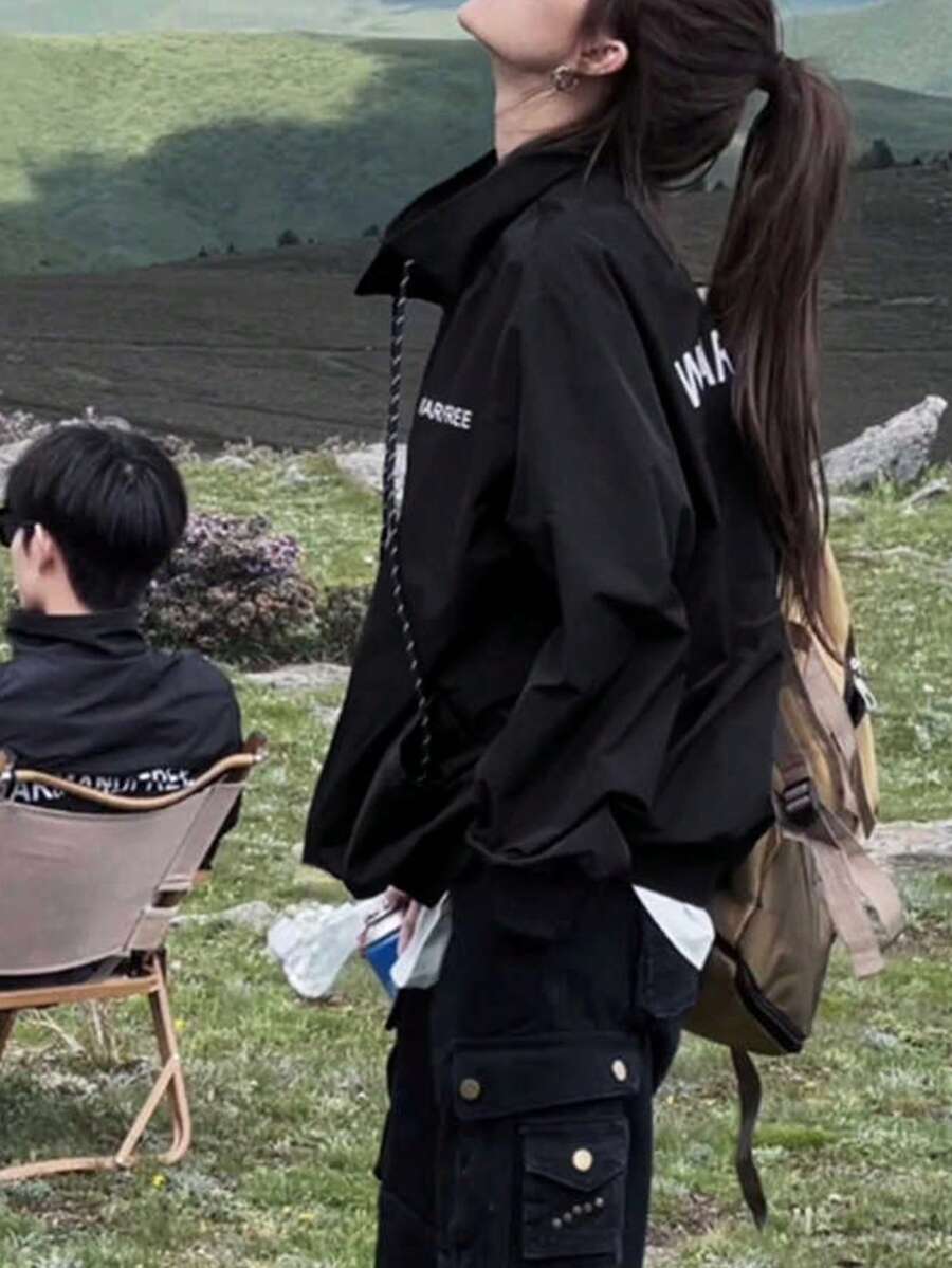 2025 防水黑色连帽夹克，前卫设计，休闲街头风春季上衣 - 黑色 - 查看 1