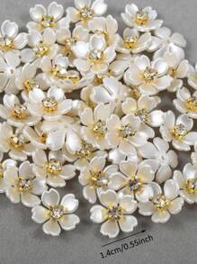 50pcs/Pack, 14mm 5-Petal Purple Redbud Flower, Gold Base Claw Crystal Resin Flower, Pearls Without Hole For Garment Decorations