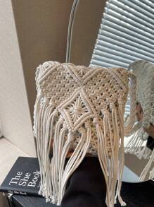 Woven Small Shoulder Bag For Women, New Fashion Straw Braid Crossbody Bag, Versatile Small Square Envelope Bag, Chic Bohemian Style Sling Bag For Beach Vacation