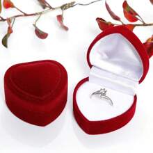 1 Pc Velvet Single Ring Display Box, Heart-Shaped Design Engagement And Wedding Ring Box, Valentine's Day Gift Summer Necessity For Women Storage Organizer Gift Travel Back To School