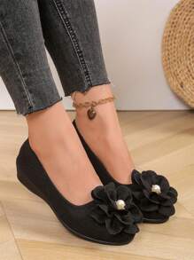 Nuevos zapatos planos con decoración floral de perlas, cómodos bailarinas de punta redonda y tacón bajo para mujeres