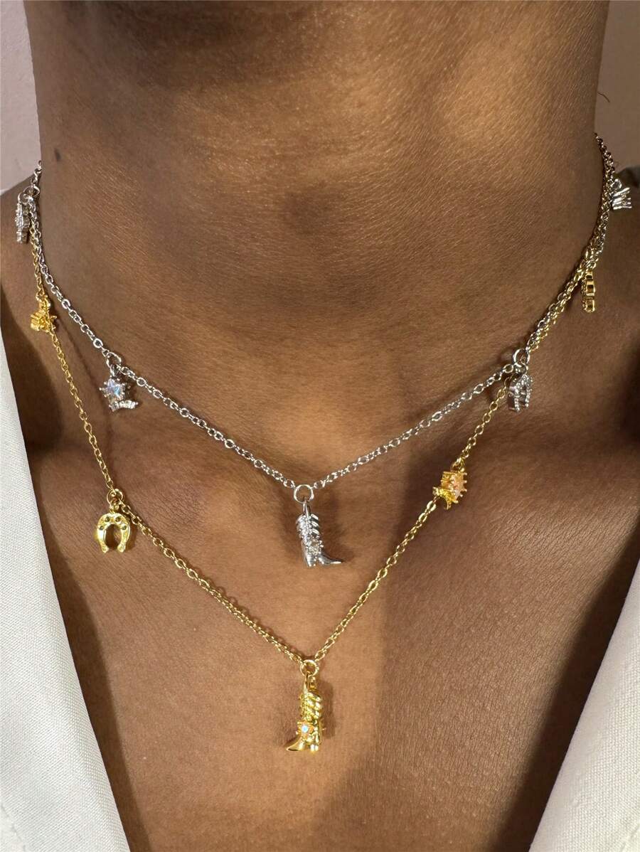 Botas vaqueras occidentales, sombrero vaquero y collar con colgante de pezuña de caballo