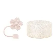 SUGAW 2 piezas Accesorios de botella de agua de silicona, Funda de taza con purpurina de 2.95 pulgadas, Tapa de pajita con flor de hibisco (se ajusta a pajitas de 10 mm), Accesorios de taza hermosos y a la moda, anti-polvo, anti-caídas, y de reducción de ruido, adecuados para fitness, actividades al aire libre, decoración de tazas, compatibles con, regalo del Día de la Madre, útiles escolares de regreso a clases