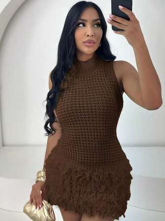 2025 Nieuwe lente- en herfstmode voor dames Sexy mouwloze kwastjes uitgeholde getailleerde elegante patchwork gebreide jurk, essentieel vloeiend modieus item, geschikt voor woon-werkverkeer