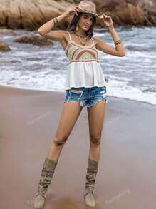 Top de punto blanco sexy con escote en V, agujeros, para vacaciones en la playa, fiestas, festivales de música como Coachella, con volantes y espalda descubierta de ganchillo