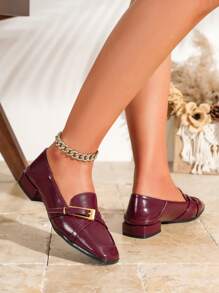 女士乐福鞋一脚蹬，酒红色时尚粗跟方头穆勒鞋