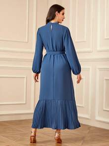 Women's Solid Color Elegant Beaded Pleated Dress, Middle Eastern/Arabic Style - Navy Blue - View 5