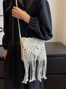 Woven Small Shoulder Bag For Women, New Fashion Straw Braid Crossbody Bag, Versatile Small Square Envelope Bag, Chic Bohemian Style Sling Bag For Beach Vacation