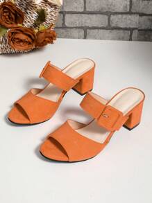 Scarpe casual da donna con tacco alto. Ciabatte scivolabili da interno/esterno con tacco spesso regolabile. Sandali da interno/esterno