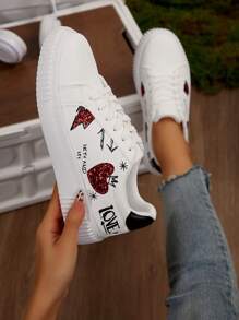 Women Graffiti Heart Round Toe Lace Up Outdoor Activity Sporty & Casual Lightweight EVA Platform Sneakers, Spring/Summer