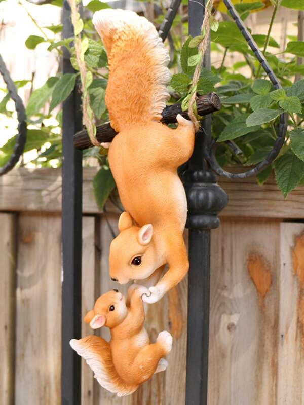 1pc Mother & Child Squirrel Resin Pendant, Garden Animal Simulation Ornaments For Diy Plants Decoration,Home Decor ,Room Decor,Wall Decor Gifts Birthday Graduation