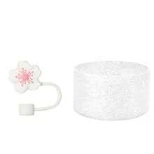 SUGAW 2 piezas Accesorios de botella de agua de silicona, Funda de taza con purpurina de 2.95 pulgadas, Tapa de pajita con flor de hibisco (se ajusta a pajitas de 10 mm), Accesorios de taza hermosos y a la moda, anti-polvo, anti-caídas, y de reducción de ruido, adecuados para fitness, actividades al aire libre, decoración de tazas, compatibles con, regalo del Día de la Madre, útiles escolares de regreso a clases