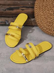 Women's Summer New Slip-On Round Toe Flat Non-Slip Wear-Resistant Gold Stripe Hollow Open Toe Yellow Slippers, Matching Dresses, Skinny Pants, Casual Pants, Shorts, Skirts, Slip-On Women's Slippers For Spring, Summer, Autumn, Valentine's Day, Mother's Day, Holiday Parties, Indoor And Outdoor Summer Wear, Lightweight Comfortable Breathable, Fashionable Casual, Elegant, Minimalist, Romantic, Cute, Vacation, Travel, Daily Matching, Beach Sandals, Yellow, Women's Fashion Flat Sandals - Yellow - View 7