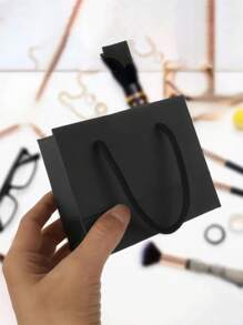 10 Sacs en papier kraft noir avec poignées, sacs cadeaux noirs, sacs cadeaux de couleur unie, petits sacs de shopping portables mini pour boutique, sacs de faveur de mariage et de fête, baby shower, anniversaire, sacs cadeaux, sacs pour demoiselles d'honneur, fête des mères, remise des diplômes