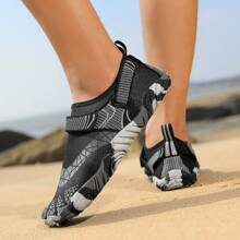 Men's Outdoor Water Shoes, Mesh Upper Low-Top Beach Walking Quick-Dry Swimming Shoes, Lightweight Breathable Indoor Workout Non-Slip Aqua Shoes