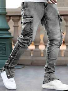 Jeans in denim con più tasche di moda semplice, adatti all'uso casual quotidiano per uomo