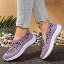 女士厚底运动鞋，一脚蹬款式，软底，舒适网眼，透气休闲平底鞋，夏季