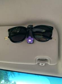1pc Cute Flower Car Visor Clip, Multifunctional Sunglasses Holder, Sun Shade, Card/Receipt Clip