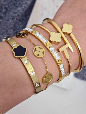 四叶草手链，不锈钢手链，锆石手链，指甲手链，钛钢手链，镜面抛光，真空镀膜，不易褪色，时尚经典款式，适合日常佩戴，金手链，不锈钢首饰，母亲节礼物，教师节礼物，情人节礼物