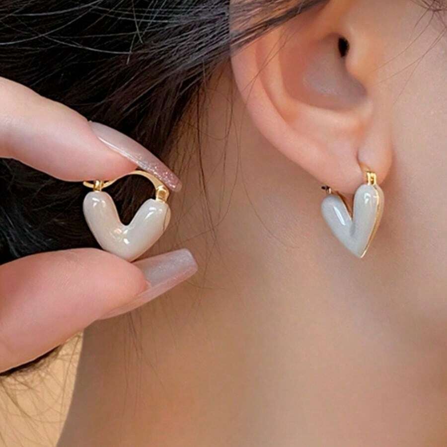 1 对 18K 不锈钢简约 INS 风格心形耳环，适合派对、约会和日常佩戴 - 咖啡棕 - 查看 1