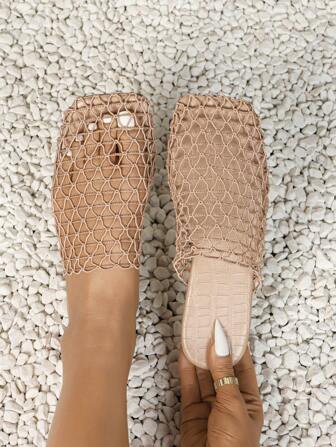 秋冬女士平底凉鞋，夏季户外休闲性感网眼透气一脚蹬平底拖鞋，舒适包头女鞋，穆勒鞋