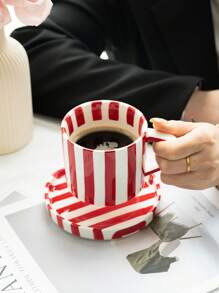 1件套红色条纹陶瓷杯碟套装，经典红白条纹陶瓷咖啡杯碟套装，英式下午茶，红茶杯碟，家用下午茶，咖啡，果汁，牛奶，水杯，送给朋友和同学返校的理想礼物