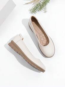 Women's Round Toe Wedge Heel Non-Slip Comfortable Airplane Shoes, Suitable For Work And Commuting - Beige - View 9