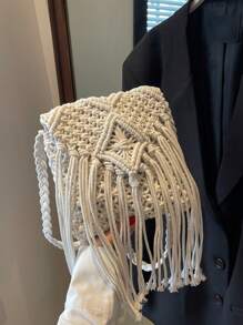 Woven Small Shoulder Bag For Women, New Fashion Straw Braid Crossbody Bag, Versatile Small Square Envelope Bag, Chic Bohemian Style Sling Bag For Beach Vacation